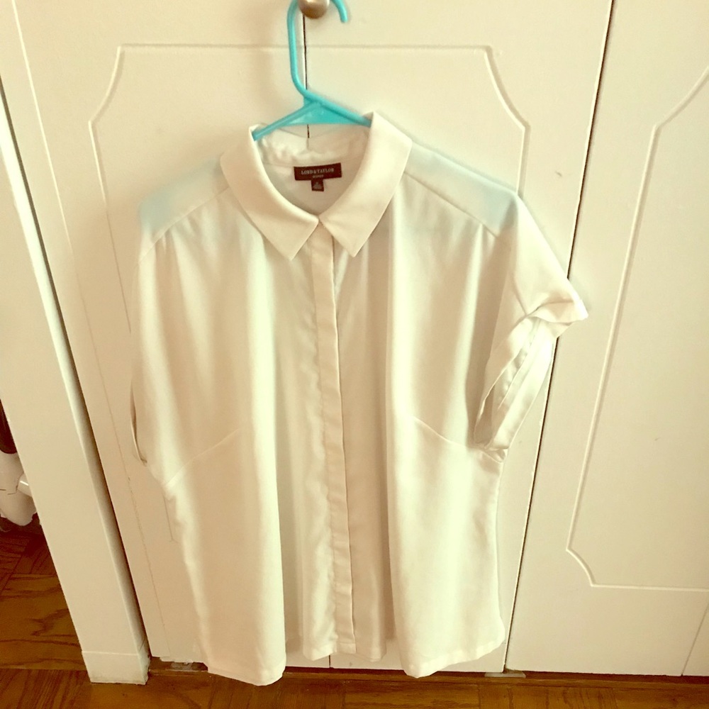 Lord and Taylor Cap Sleeve Top